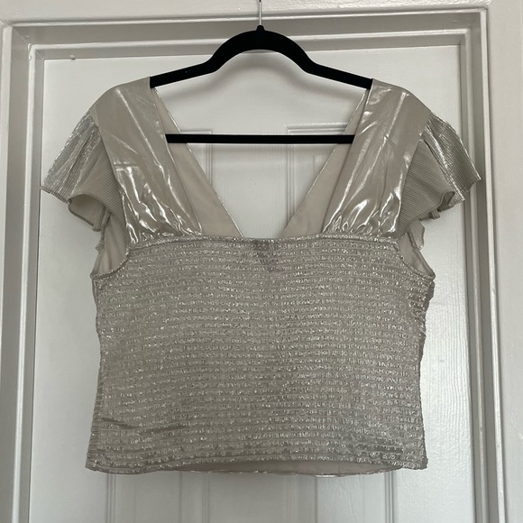 NWT EXPRESS SHINY TOP - Picture 2 of 3